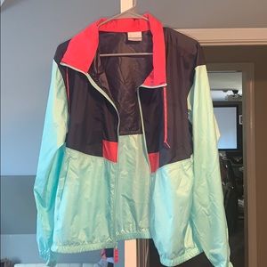 Columbia women’s retro windbreaker jacket